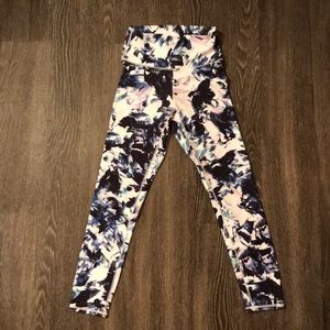 Fabletics High-Waisted Printed Powerhold Leggings